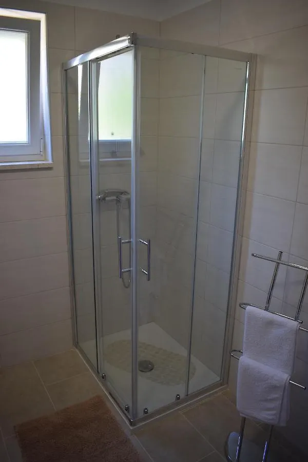 Nives Mare Holliday House Villa Rovigno Casa vacanze