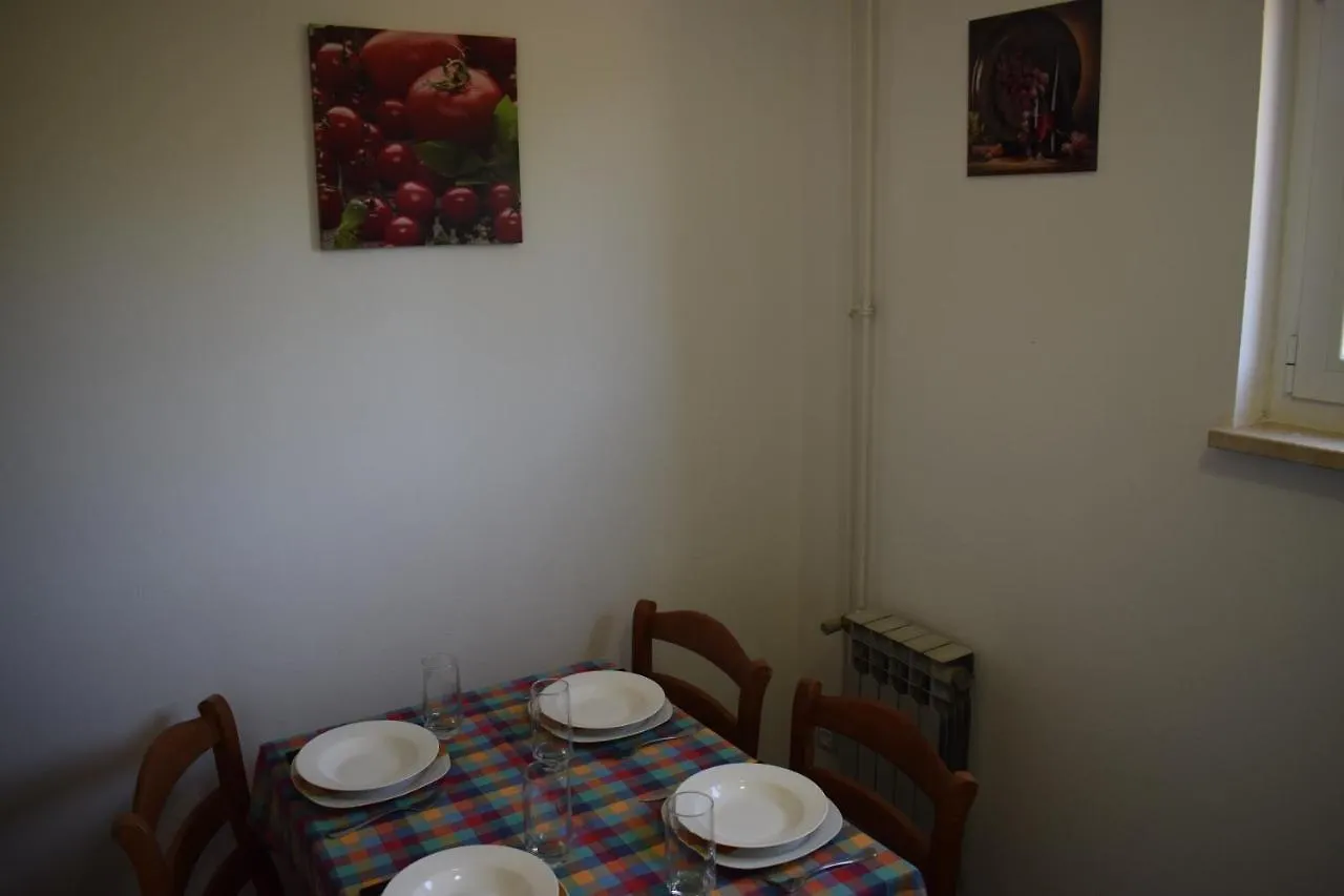 Casa vacanze Nives Mare Holliday House Villa Rovigno Croazia