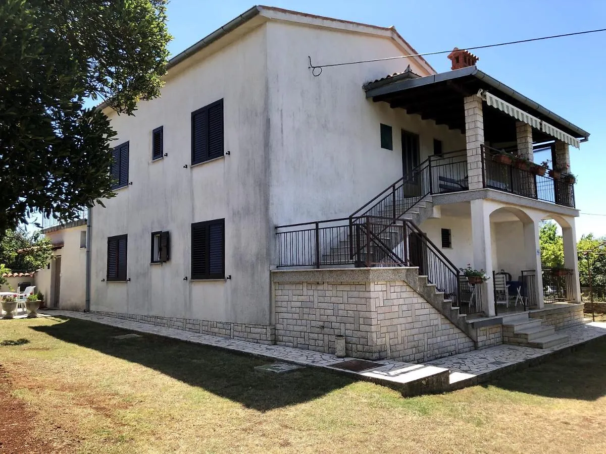 Nives Mare Holliday House Villa Rovinj